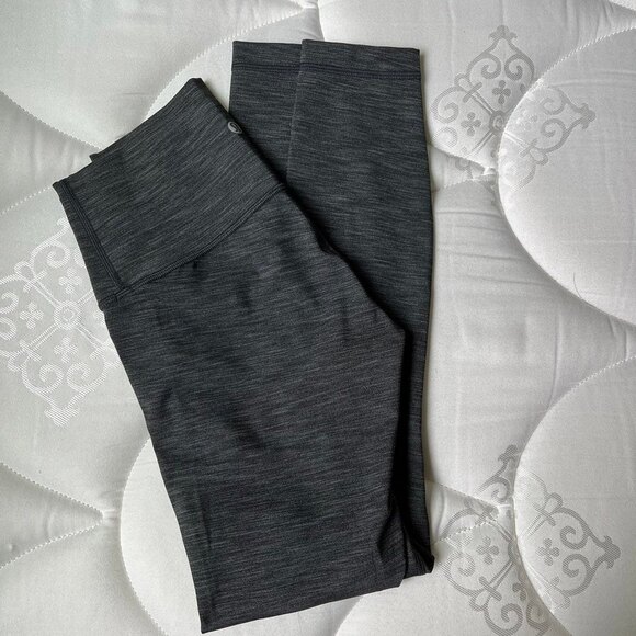 Lululemon Wunder Under Hi-Rise 7/8 Tight *Full-On Luxtreme 25" - Picture 3 of 5